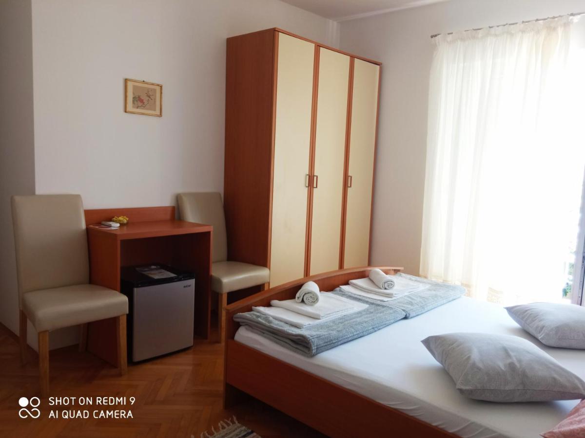 Guesthouse Kod Irene Gradac  Exterior foto
